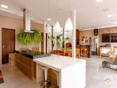 Casa em Condomínio com 5 quartos à venda no bairro Residencial Goiânia Golfe Clube, 406m²