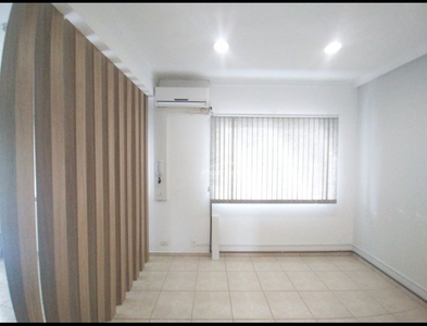 Sala/Escritório no Bairro Vorstadt em Blumenau com 70 m²