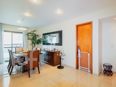 Apartamento à venda em Botafogo com 230 m², 3 quartos, 1 suíte, 2 vagas