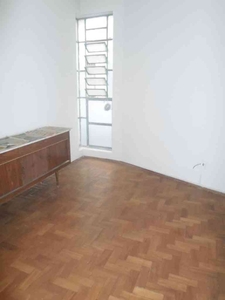 Apartamento com 2 quartos à venda no bairro Centro, 67m²