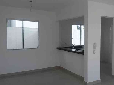 Apartamento com 3 quartos à venda no bairro Arvoredo, 85m²