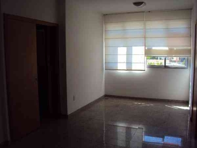 Apartamento com 3 quartos para alugar no bairro Grajaú, 100m²
