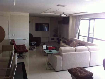 Apartamento com 4 quartos à venda no bairro Guararapes, 270m²