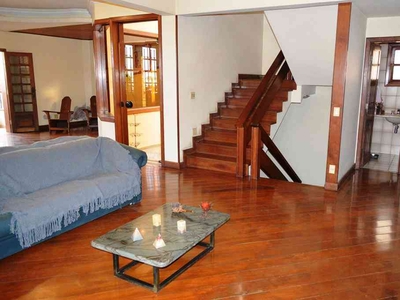 Casa com 3 quartos à venda no bairro Caiçaras, 420m²