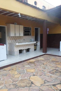 Casa com 3 quartos à venda no bairro Concórdia, 140m²