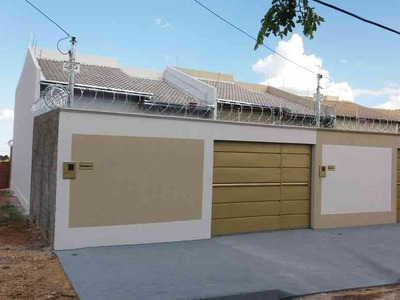 Casa com 3 quartos à venda no bairro Jardim Alto Paraíso, 180m²