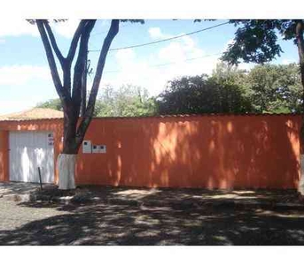 Casa com 3 quartos à venda no bairro Planalto, 280m²