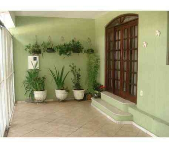 Casa com 3 quartos à venda no bairro Planalto