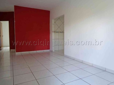 Casa com 3 quartos à venda no bairro Residencial Ana Clara, 300m²