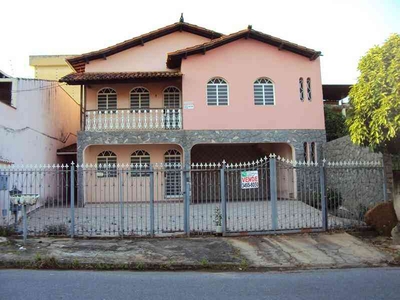 Casa com 3 quartos à venda no bairro Vila Clóris