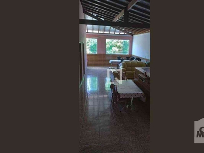 Casa com 4 quartos à venda no bairro Amazonas, 117m²