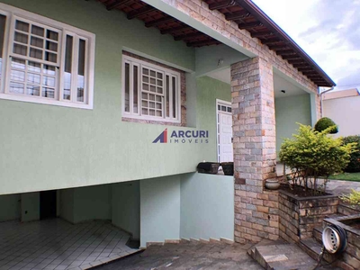 Casa com 4 quartos à venda no bairro João Pinheiro, 376m²