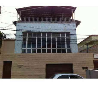 Casa com 4 quartos à venda no bairro Santo André, 370m²