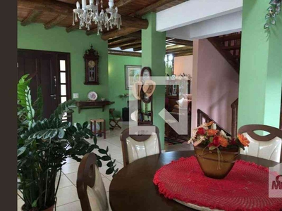 Casa com 5 quartos à venda no bairro Retiro do Chalé, 300m²