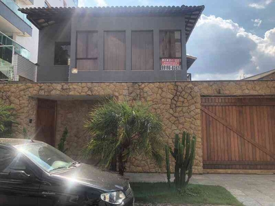 Casa com 5 quartos à venda no bairro São José, 376m²