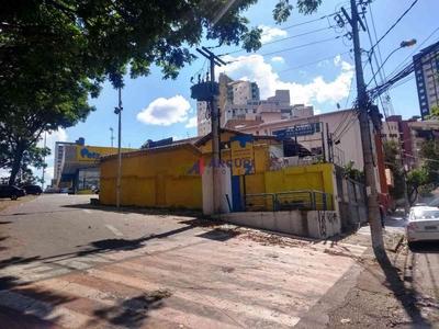 Casa Comercial com 4 quartos para alugar no bairro São Pedro, 400m²