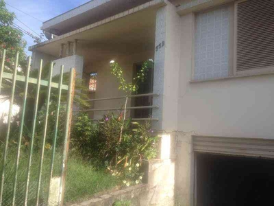 Casa em Condomínio com 4 quartos à venda no bairro Cachoeirinha, 235m²