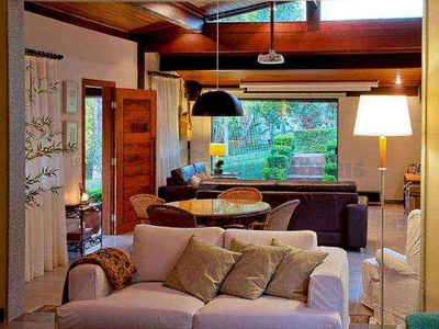 Casa em Condomínio com 5 quartos à venda no bairro Estância das Amendoeiras, 520m²