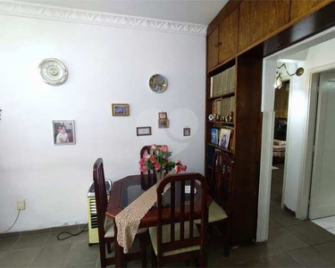 Apartamento 2 dormitorios terreo no bairro do boqueirao