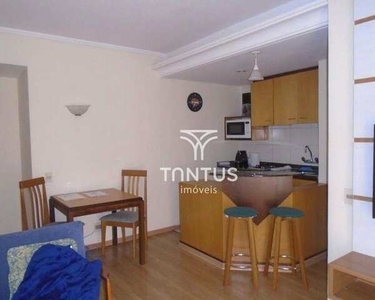 Apartamento com 1 dormitório para alugar, 42 m² por R$ 2.425,57/mês - Centro - Curitiba/PR