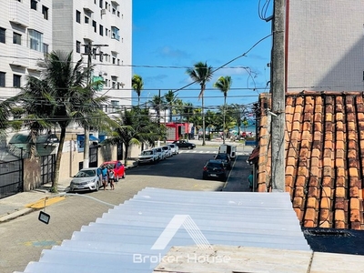 Casa à venda no bairro Aviação - Praia Grande/SP