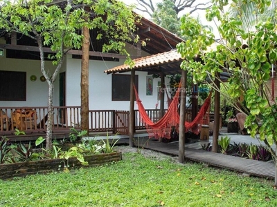 Casa aconchegante, ampla e charmosa na Quarta Praia