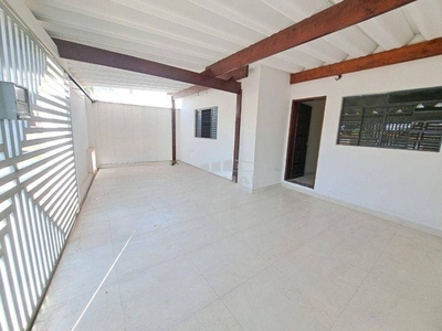 Casa com 2 dormitórios para alugar, 105 m² por R$ 1.200,00/mês - Garças - Piracicaba/SP