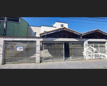 Casa com salão comercial na Vila Passos em Lorena à venda