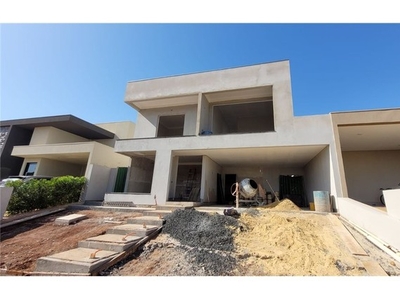 Casa de Condomínio para venda em Vila do Golfe de 354.00m² com 3 Quartos e 4 Garagens