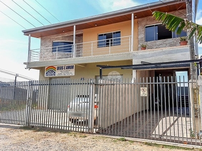 Casa para venda em Maracanã de 220.00m² com 3 Quartos e 5 Garagens