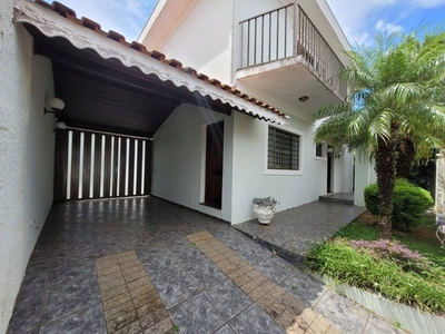 Casa para venda em Vila Auxiliadora de 273.00m² com 5 Quartos, 1 Suite e 5 Garagens