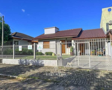 Destaque, 2 dormitórios, 2 banheiro, 2 vagas na garagem, 100M² de Área Construída