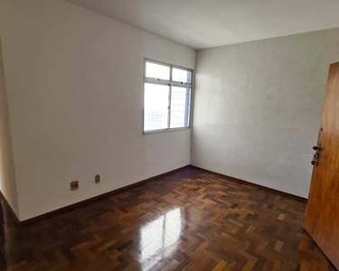 Excelente apartamento reformado no Caiçara