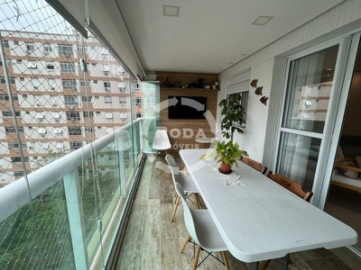 Apartamento alto padrão próximo da praia a venda em Santos, localizado no bairro da Pompéia.