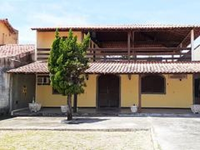 Casa com 3 Quartos (sendo 1 Suite Externa ) Terraco, Porteira Fechada em Marica.
