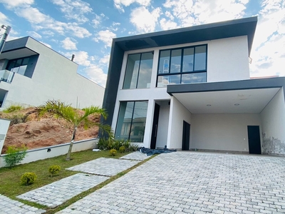 Casa em Centro, Bragança Paulista/SP de 204m² 3 quartos à venda por R$ 1.200.000,00 ou para locação R$ 8.000,00/mes