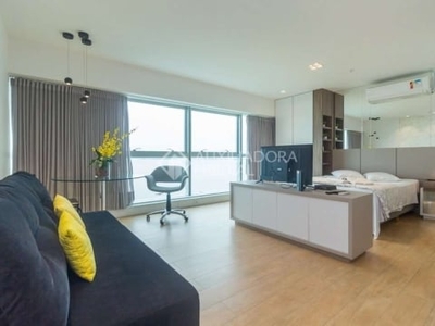 Loft com 1 quarto para alugar na avenida diário de notícias, 500, cristal, porto alegre, 43 m2 por r$ 2.600