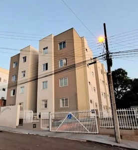 Aluga-se apto em Videira, bairro Universitário, semimobiliado, com garagem coberta