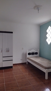 Alugo quartos individuais para rapazes em Guarulhos