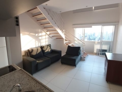 Apartamento central com linda vista de curitiba