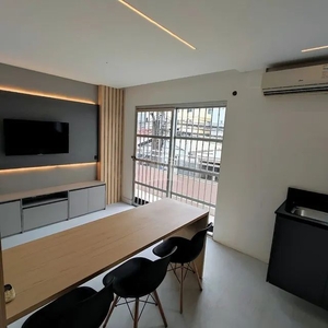 Apartamento com 1 quarto e 1 vaga de garagem no Centro de Balneário Camboriú