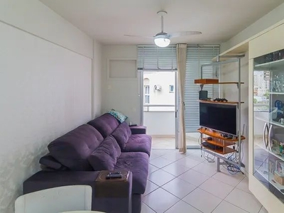 Apartamento de 3 quartos (1 suíte) e garagem à venda na Trindade, Florianópolis.