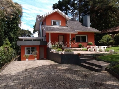 Casa com 4 quartos à venda na carlos felippe spindler, 245, centro, canela, 238 m2 por r$ 1.700.000