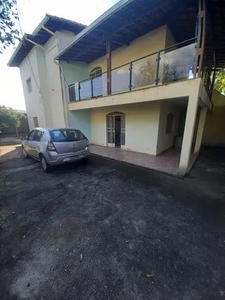 Casa com 5 dormitórios para alugar em Betim