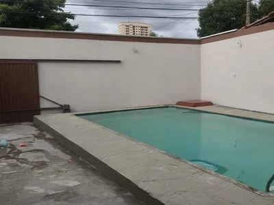 Casa com piscina 806 sul