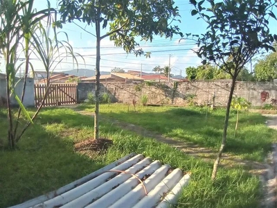 Casa dois dormitórios mais um terreno no Suarão em Itanhaém