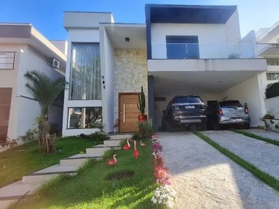 Casa moderna com ambientes integrados - Condomínio Lago da Boa vista