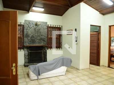 Casa para Aluguel - Parque Mirante da Mata, 2 Quartos, 347 m2