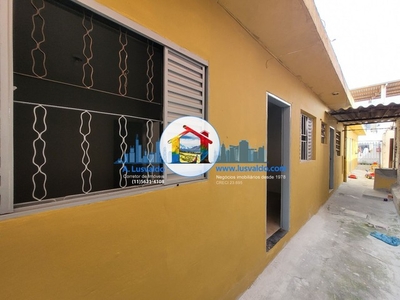 Casa térrea reformada com 3 cômodos na Vila Joaniza - R$900,00 - Ref.:86