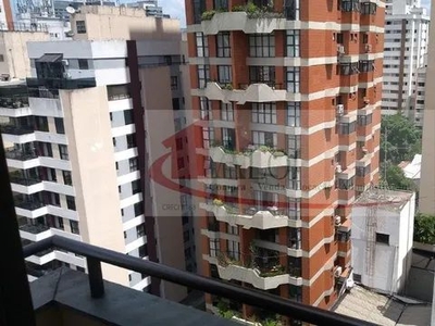 COBERTURA DUPLEX. PISCINA CHURRASQUEIRA DESCOLADA PARA SOLTEIRO OU CASAL NO CORAÇÃO DE